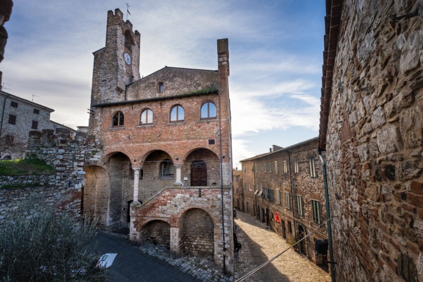 Suvereto